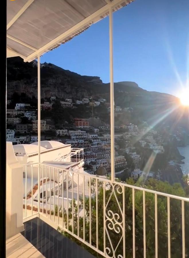 Queen View Apartment - No Kitchen Positano Esterno foto